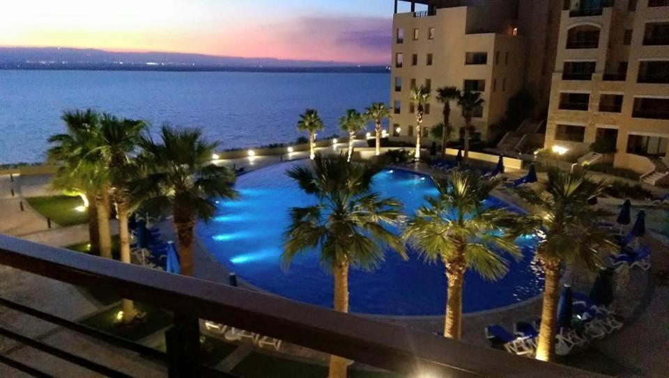 Spacious Apartments With Sea View At Samarah Resort Sweimeh エクステリア 写真