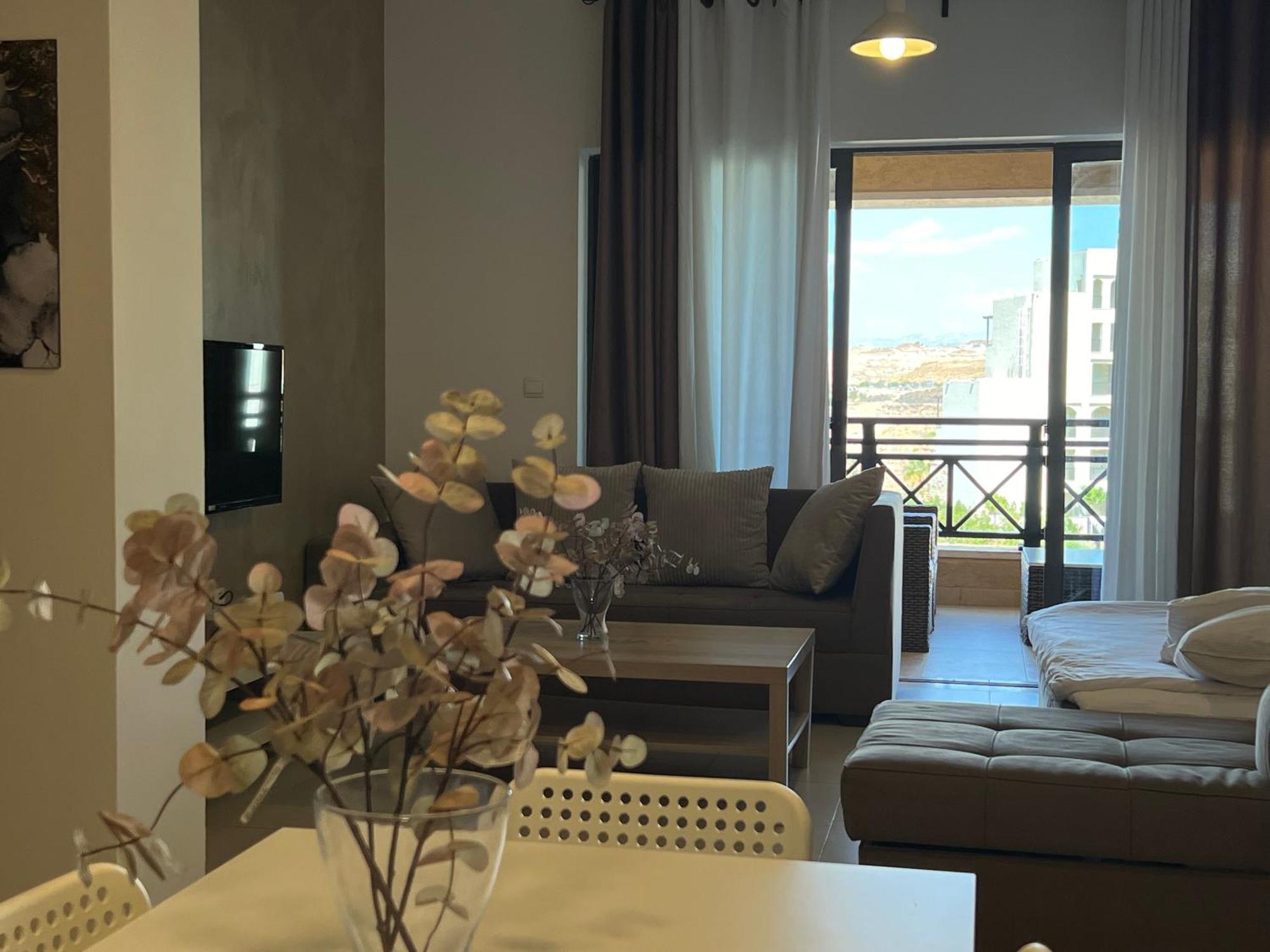 Spacious Apartments With Sea View At Samarah Resort Sweimeh エクステリア 写真